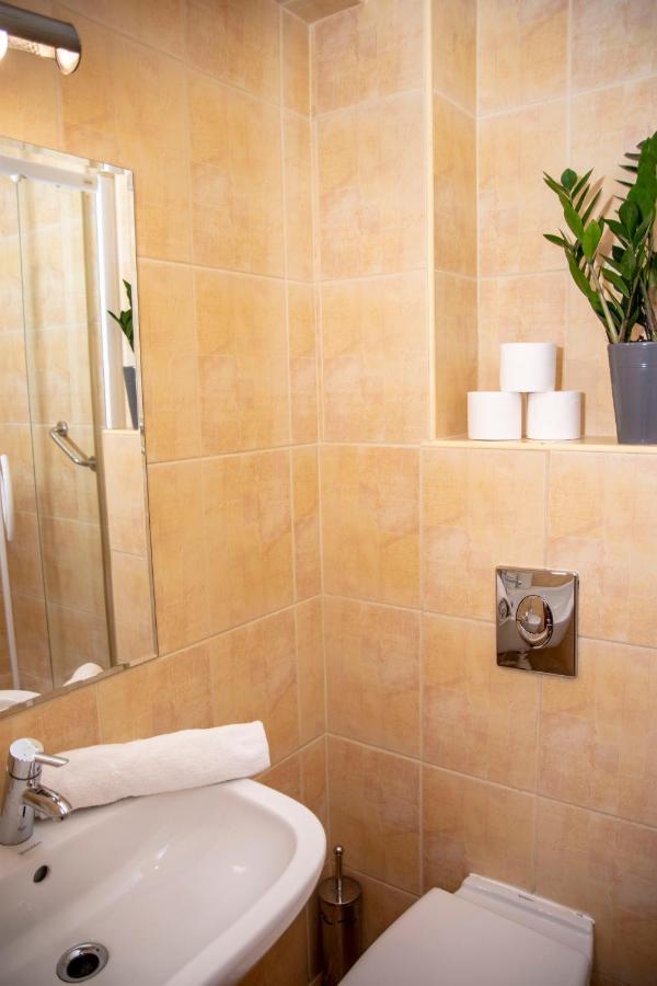 Weranda Rooms Tychy Buitenkant foto