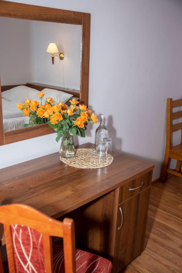 Weranda Rooms Tychy Buitenkant foto