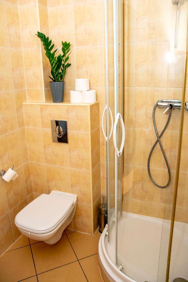 Weranda Rooms Tychy Buitenkant foto