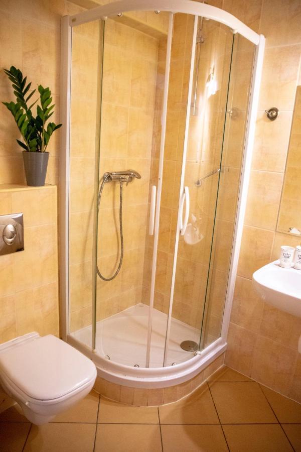 Weranda Rooms Tychy Buitenkant foto